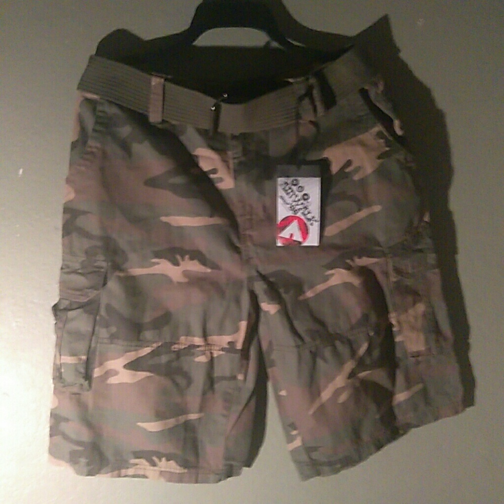 New,Airwalk brand camo cargo shorts.